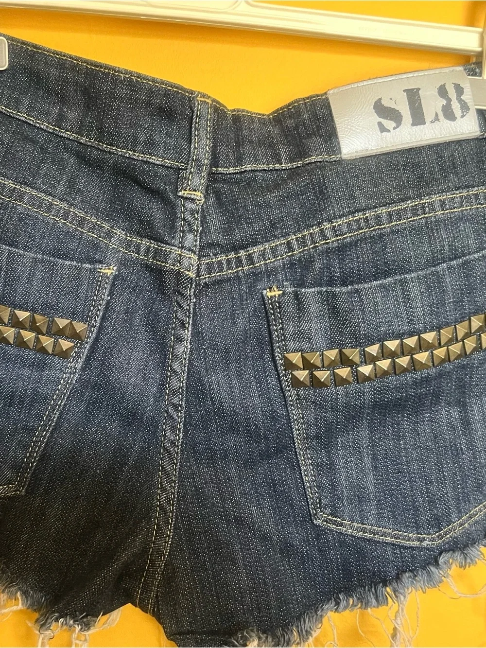 SL8 Denim Shorts Women’s Size 28 Blue Jean Cut Off Studded Back Pocket Y2K